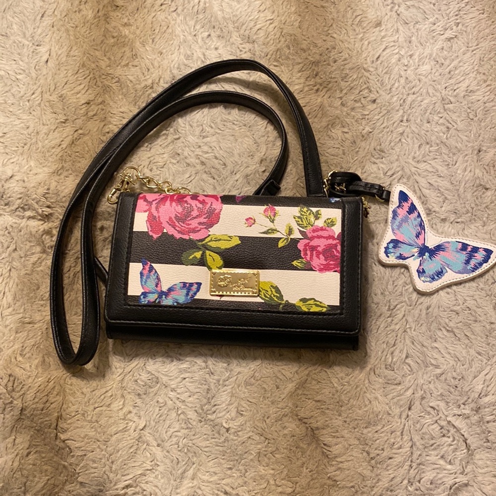 Betsy Johnson cross body